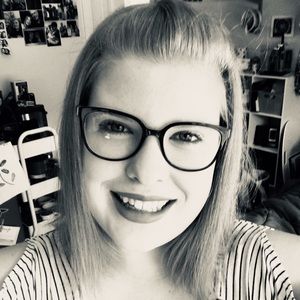 Meet your Posher, Hope